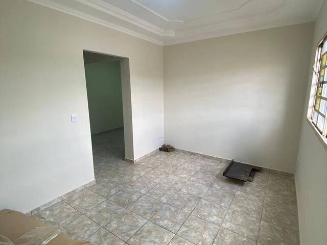 #1325 - Apartamento para Venda em Arapongas - PR - 3